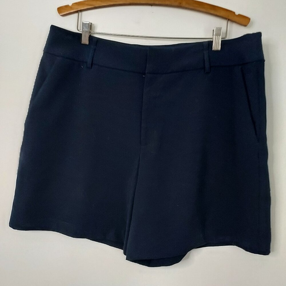 Gibson Latimer High Waisted Navy Dress Shorts Size 16 NWOT